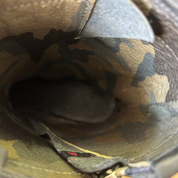 Classic Brown Ankle Boots with Timeless Design - Picture 9 of 12